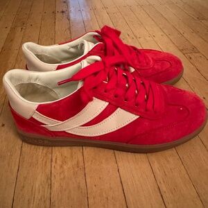 Vince Camuto red sneakers 2025